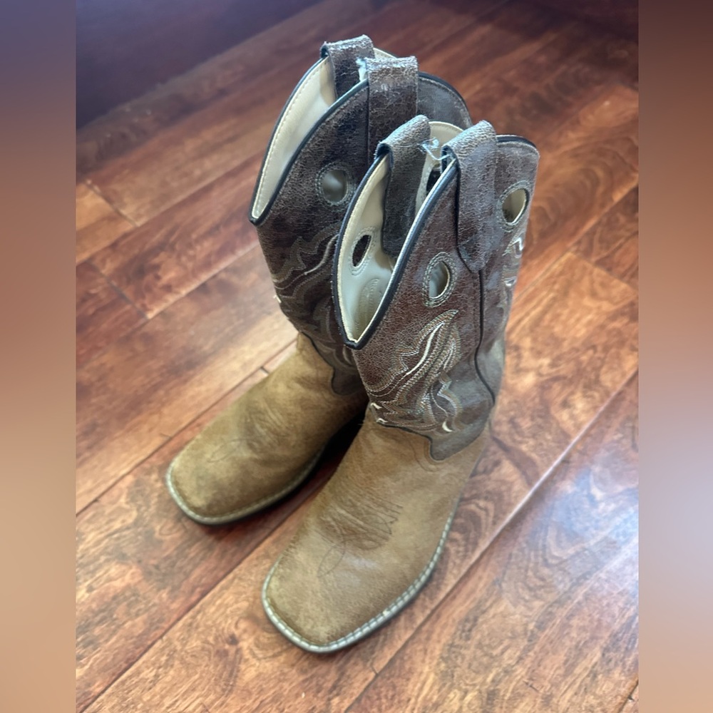 Brown and Tan Cowboy Boots size 3 Youth